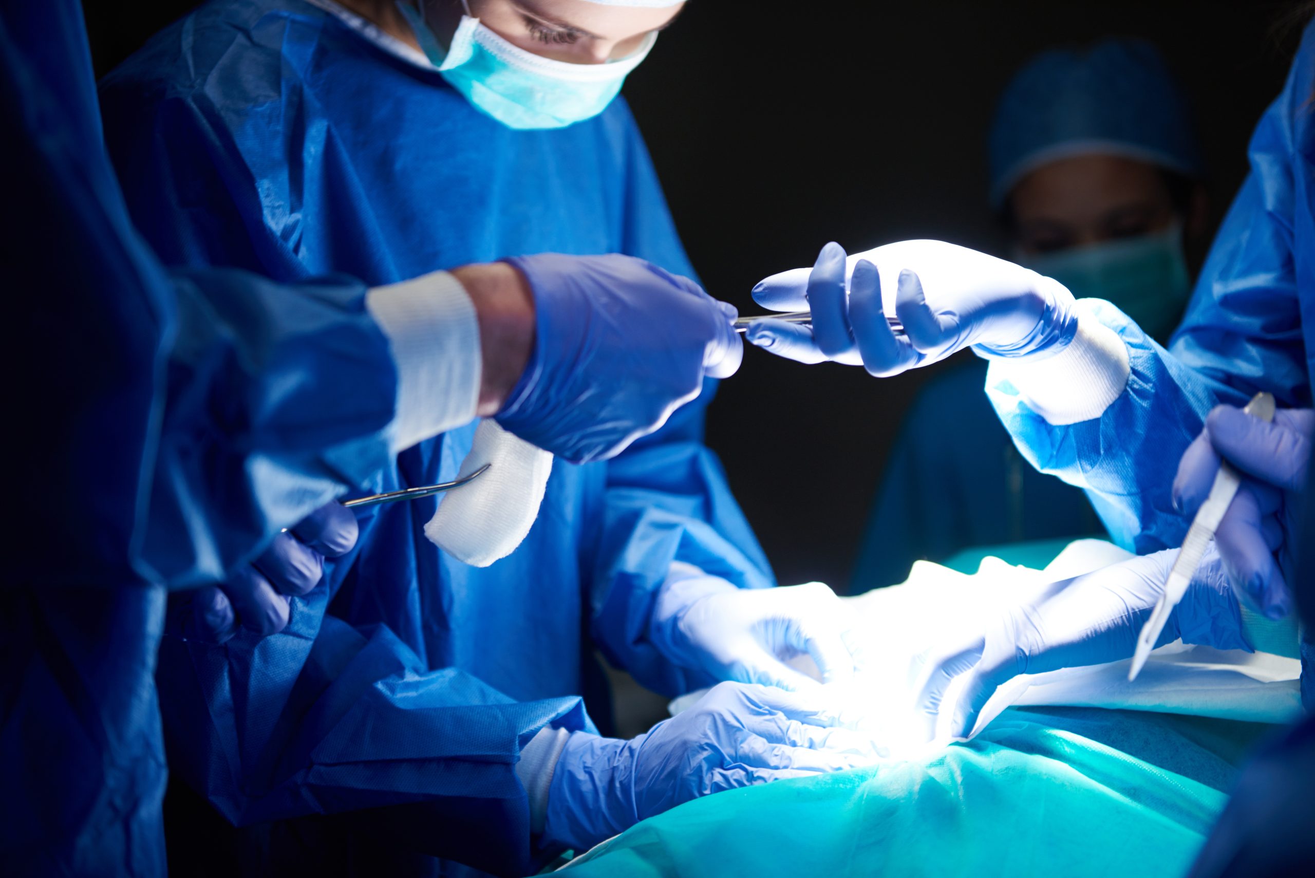 ¿En qué número de orden terminó la especialidad de Neurocirugía en el MIR?